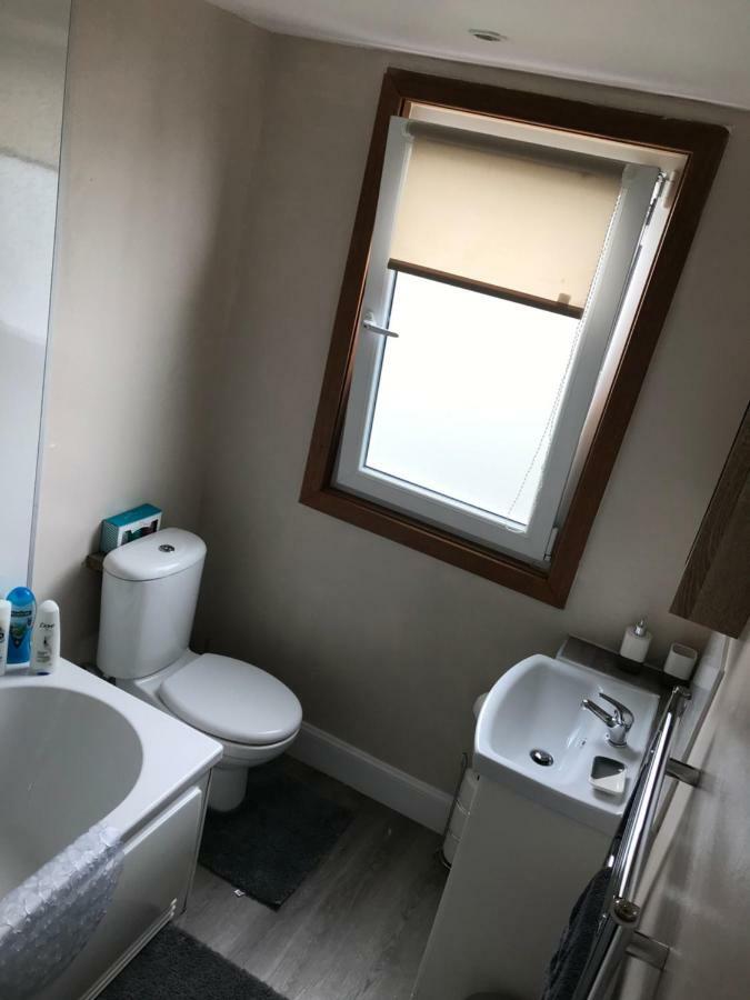 Apartamento “A Wee Pad In Dunfermline” Exterior foto